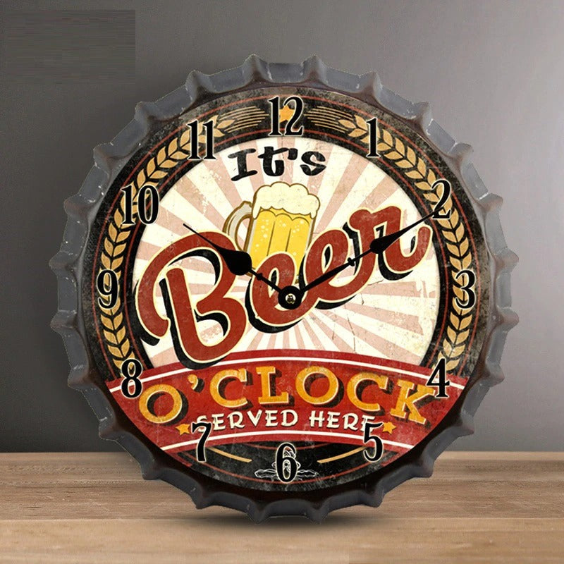 Horloge murale personnalisée sur le thème de la bière pour chambre à coucher, salon, bureau, bar, club avec nom personnalisé, tasse à bière, décoration murale 2D à plat, décoration d'intérieur, cadeau