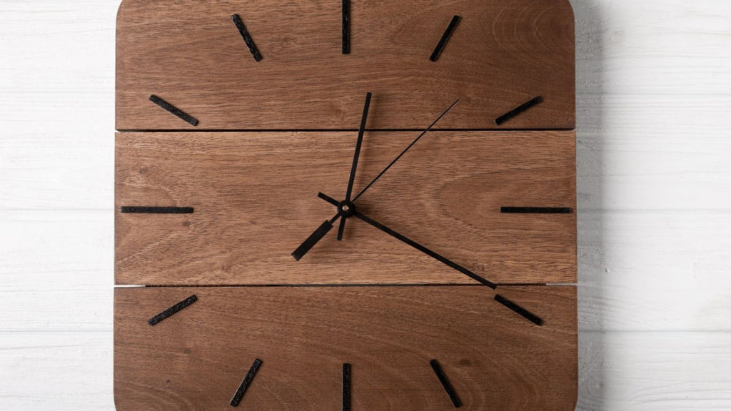 Comment fabriquer une horloge en bois soi-même ?