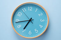 Horloge ronde bleue
