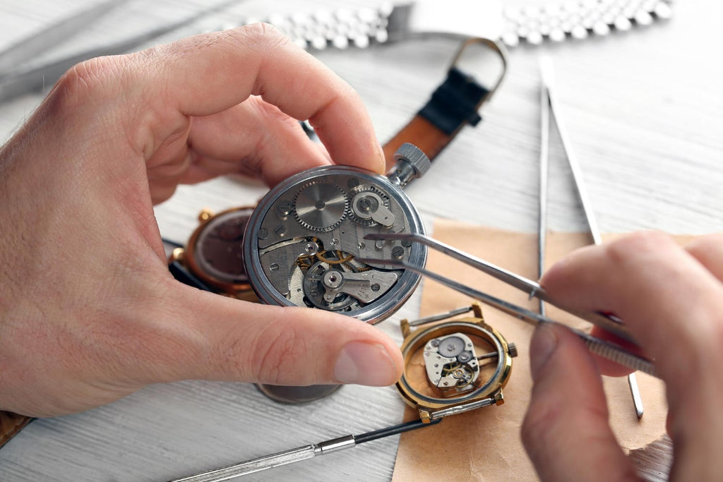 Qu’est-ce qu’un mouvement à quartz dans une horloge ?