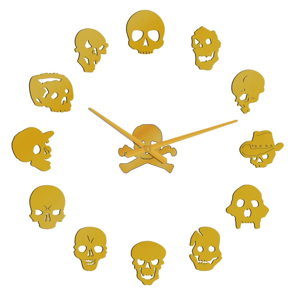 Horloge Tête de Mort Dorée